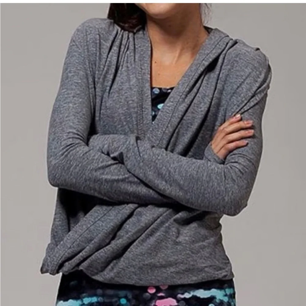 Lululemon Ivivva Four Count Shrug Wrap heather grey sweatshirt S-M